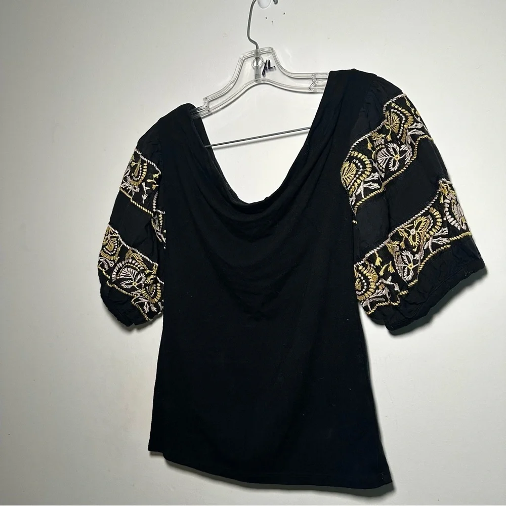 Free People Black Off Shoulder Blouse Gold Embroidery Puff Sleeves Size Small